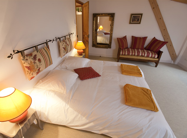 Intérieur chambre bouton d'or